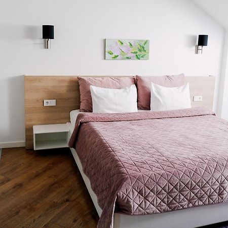 Casa M Hotel Oradea Luaran gambar