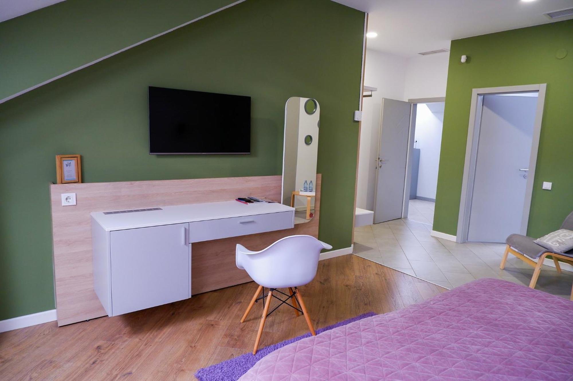 Casa M Hotel Oradea Luaran gambar