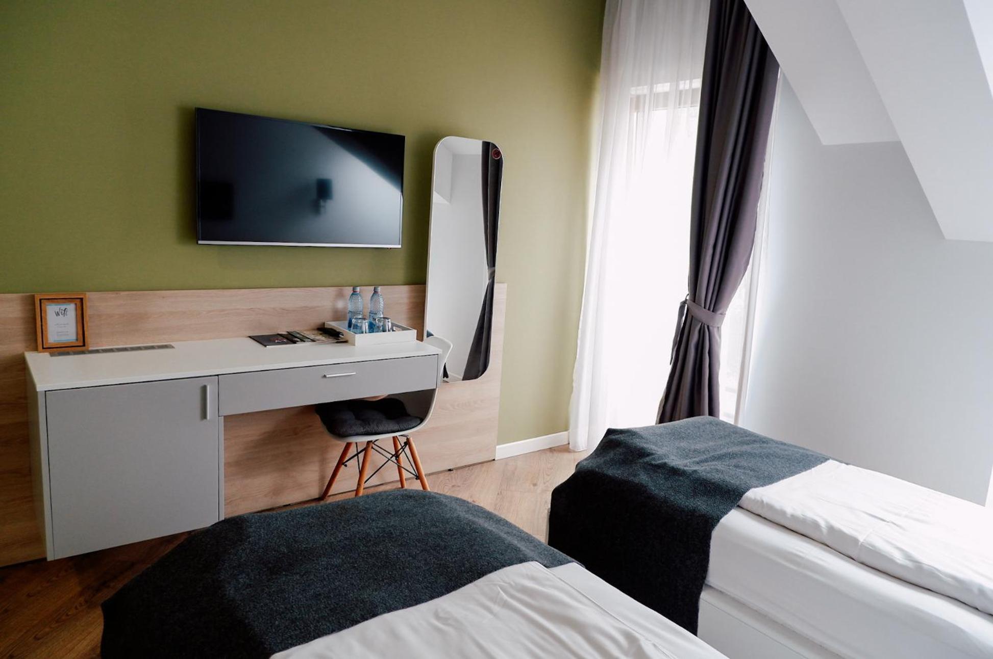 Casa M Hotel Oradea Luaran gambar