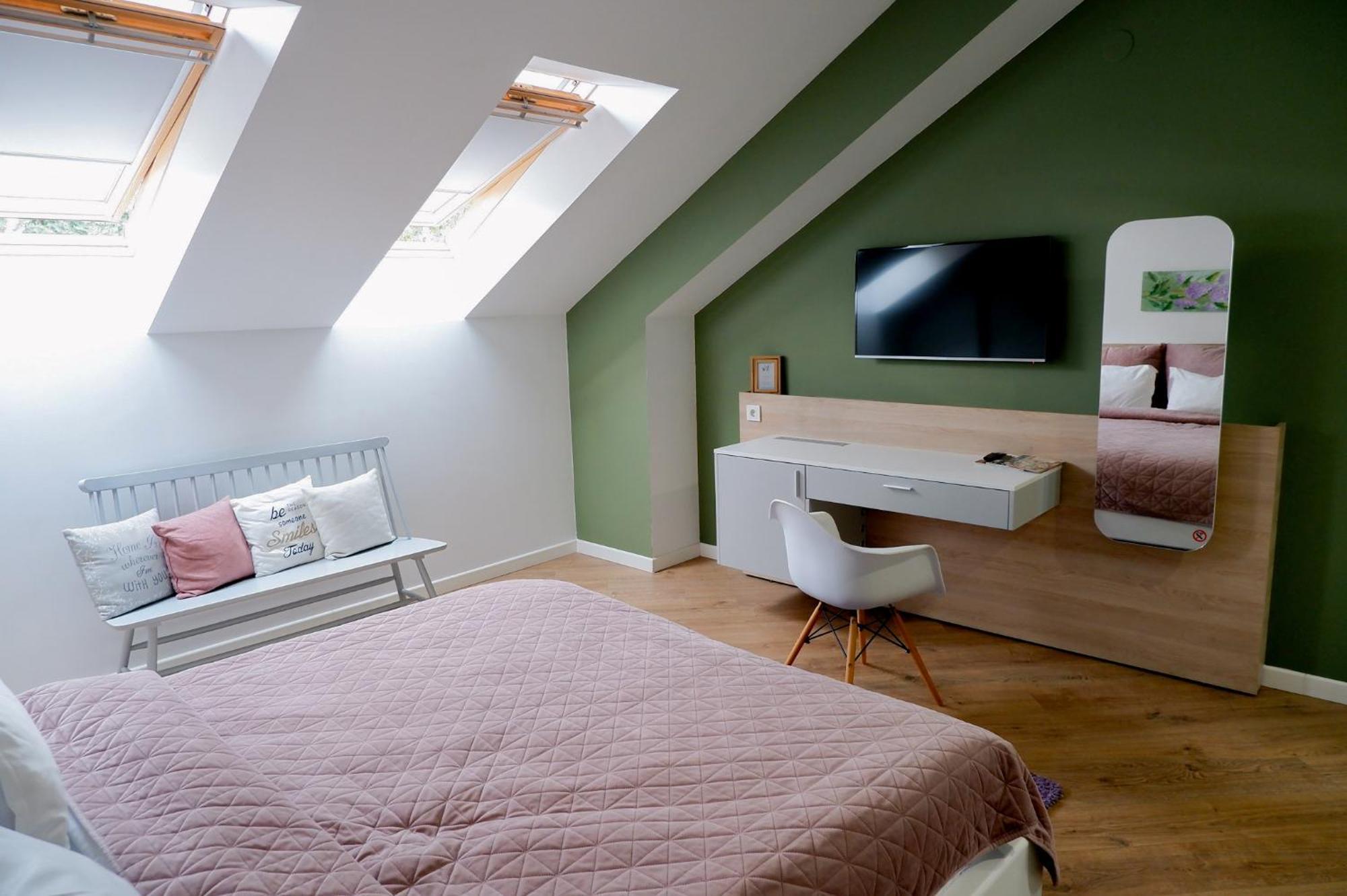 Casa M Hotel Oradea Luaran gambar