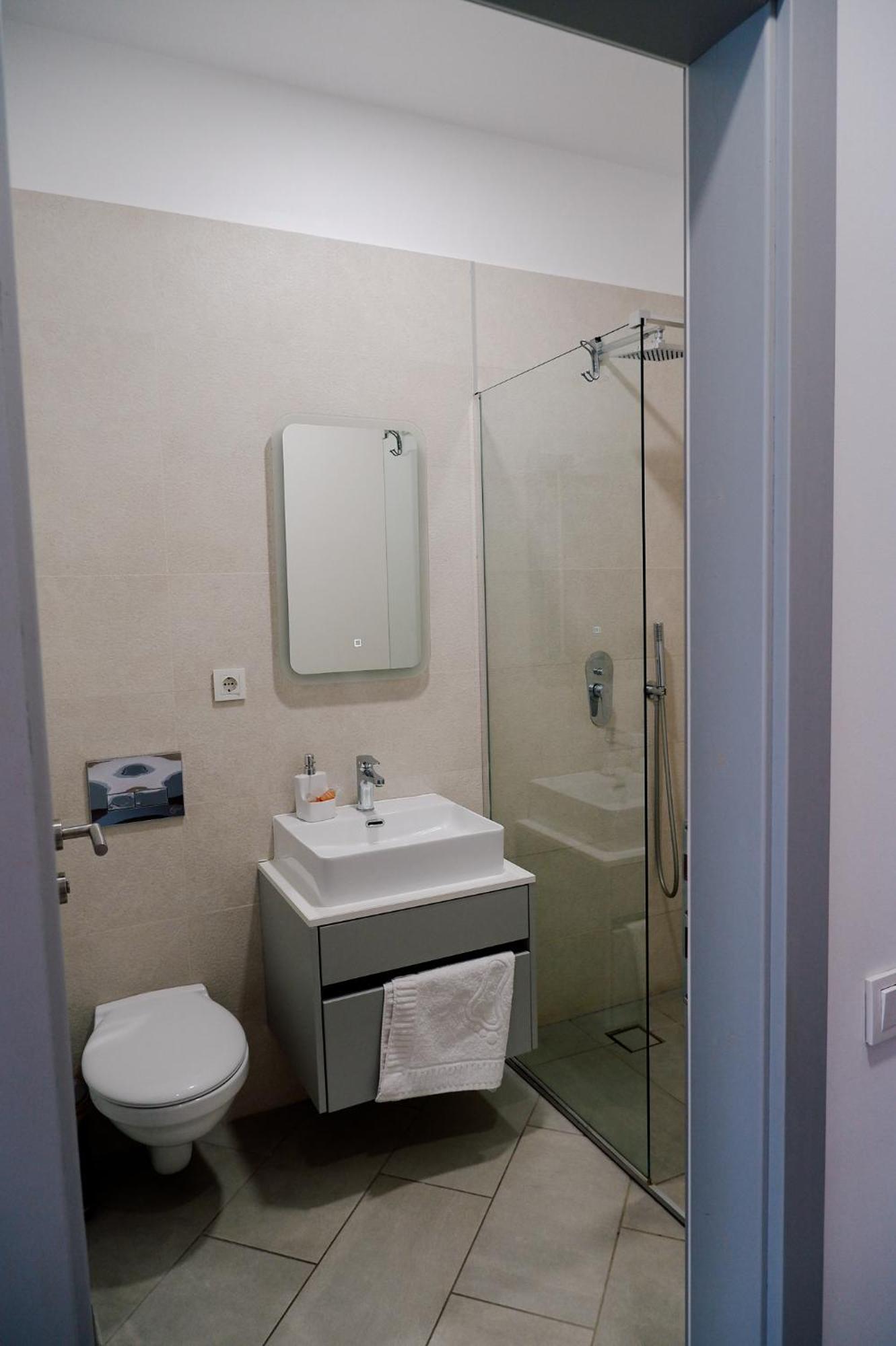 Casa M Hotel Oradea Luaran gambar