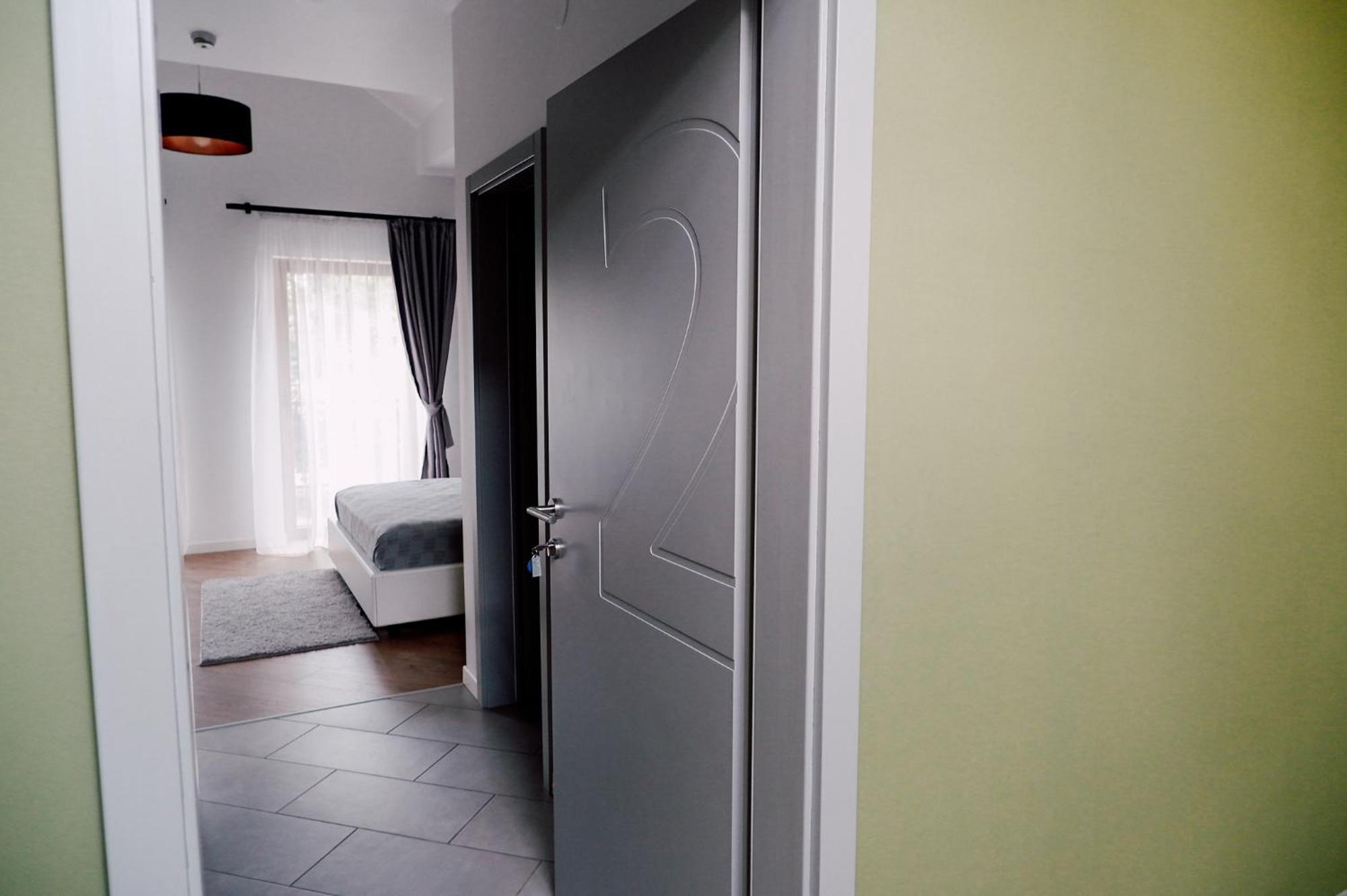 Casa M Hotel Oradea Luaran gambar